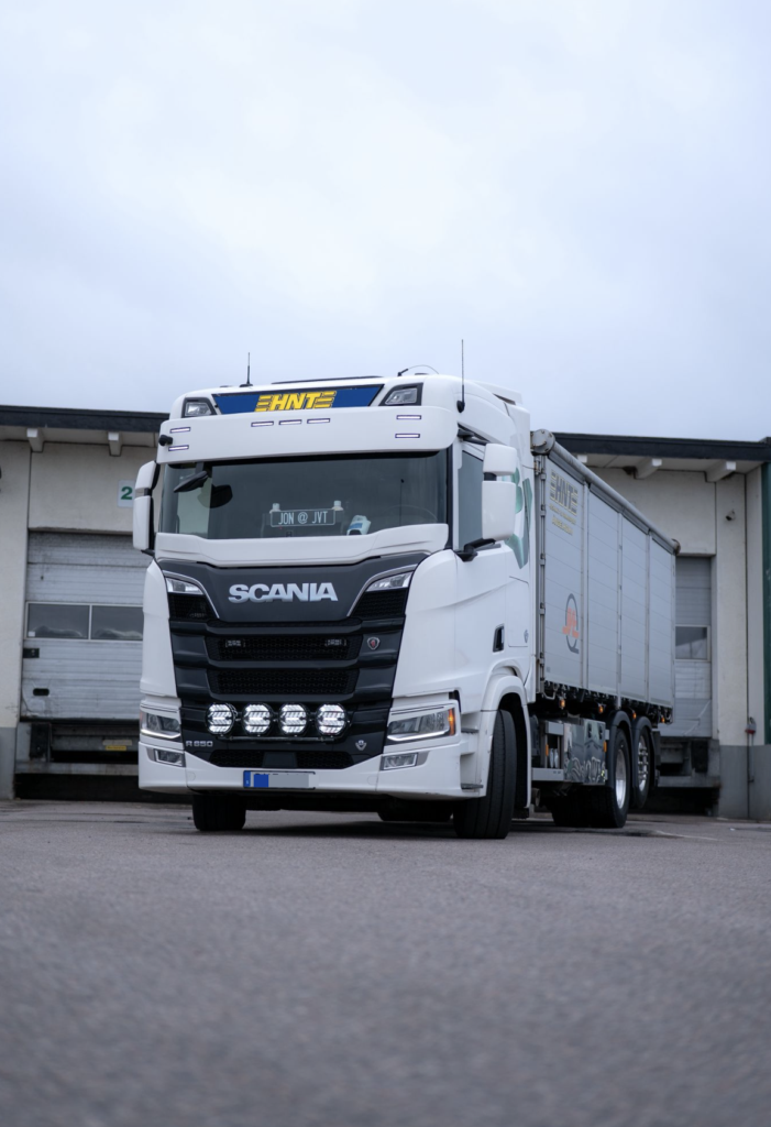 Extraljus Scania R650