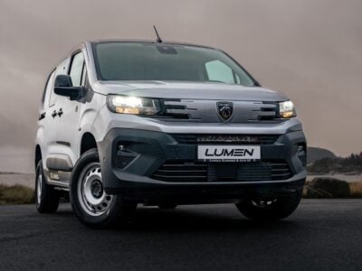 Lumen grillkit Peugeot Partner 2024+