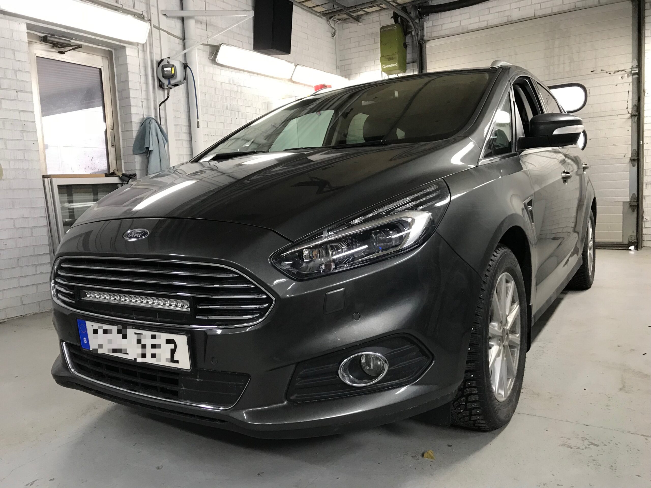 Ford S-MAX med Luxtar X20