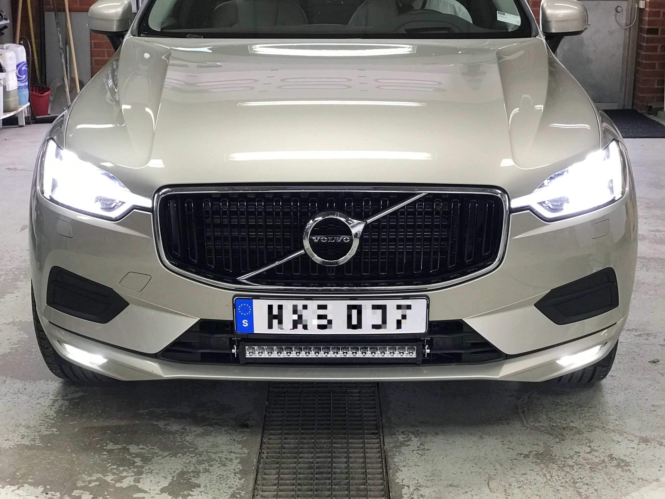 Volvo XC60 med Luxtar X18